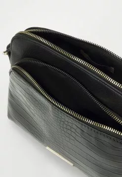 Anna Field Across Body Bag - Black 2 Anna Field Across Body Bag - Black -Anna Field Shop c1855307f07f47d295fae1beb0623e11 scaled