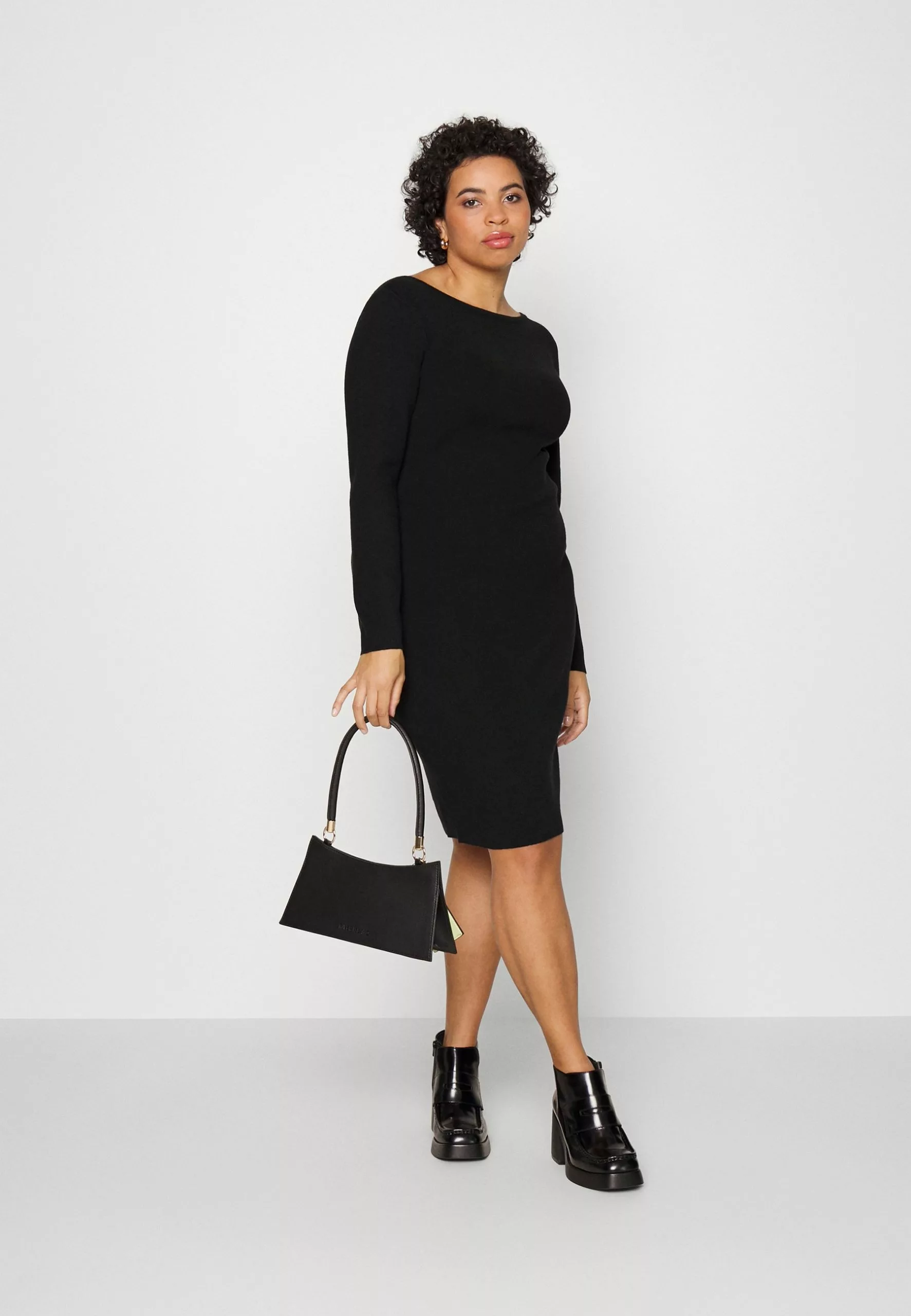 Offener Rücken Mini Strickkleid - Shift Dress - Black Anna Field Curvy Offener Rücken Mini Strickkleid - Shift Dress - Black -Anna Field Shop c4240aafdce048d8a24ac60b8c9176c6 scaled