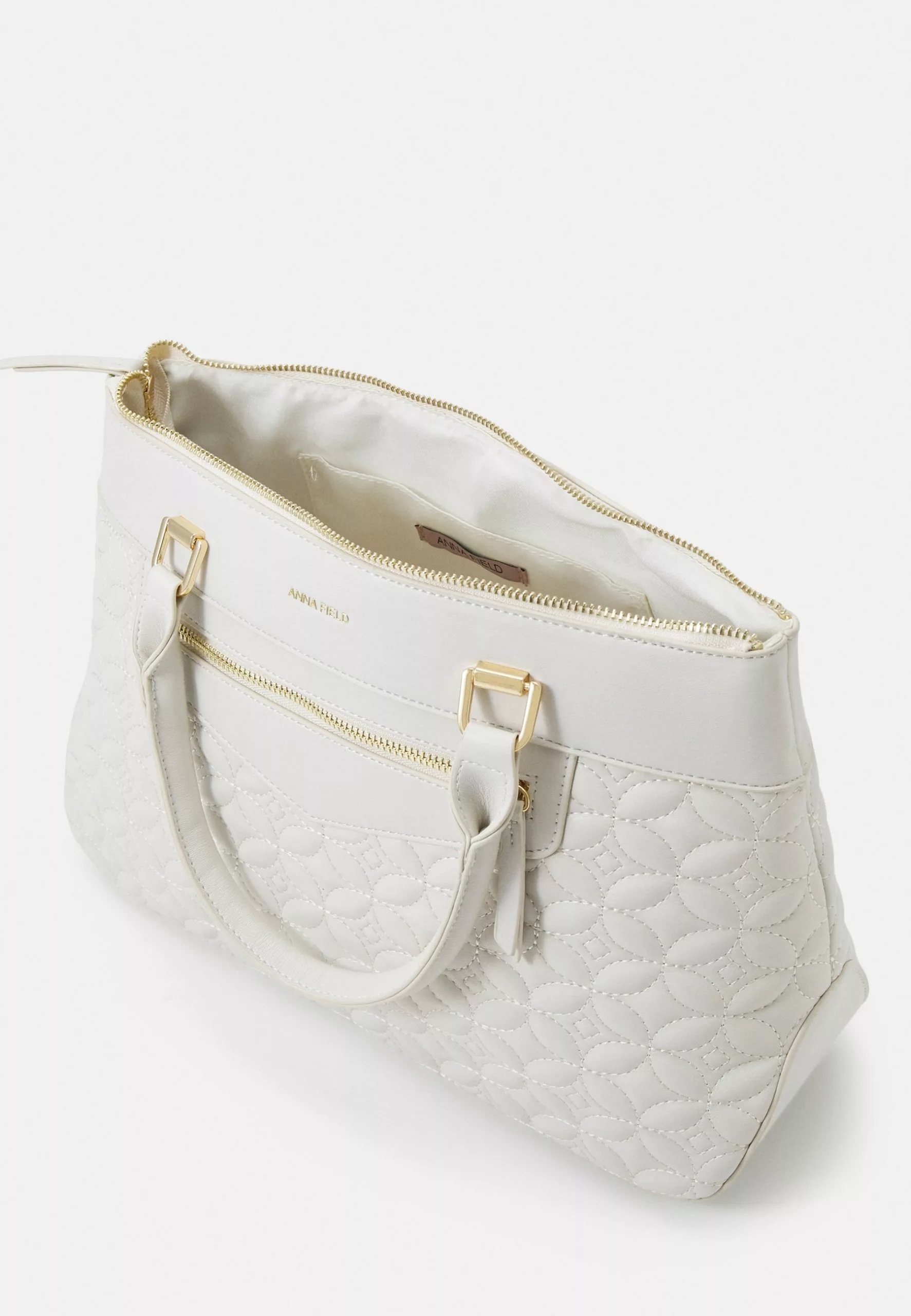 Handbag - Off-White Anna Field Handbag - Off-White -Anna Field Shop cae4e3b9ea984329846452b6708d7120 scaled