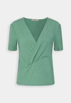 Anna Field Print T-Shirt - Dark Green 3 Anna Field Print T-Shirt - Dark Green -Anna Field Shop ce502ba3f20a44d4b086e488eb6f3216 scaled