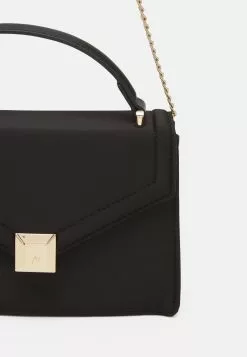 Anna Field Clutch - Black 3 Anna Field Clutch - Black -Anna Field Shop d135270780fa4ea8b4a312bf6a8fd23e scaled