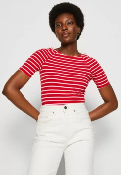 Anna Field Print T-Shirt - Red/White -Anna Field Shop d3e2a4705f614ed7aa9095953591a8eb scaled