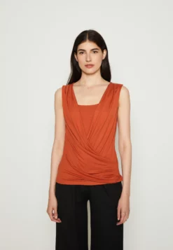 Anna Field Top - Brown