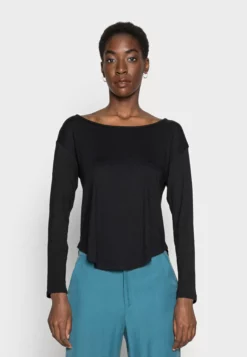 Anna Field Basic - Long Sleeved Top