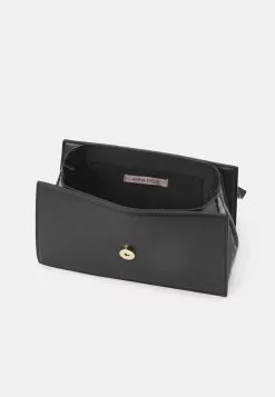 Anna Field Across Body Bag - Black -Anna Field Shop e7c0653261a84d8a94d359e0feef05ee scaled