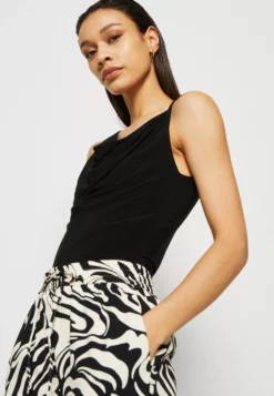 Anna Field Top - Black -Anna Field Shop ee91d7603bbf4cf9ac3828d3db8b30ca scaled