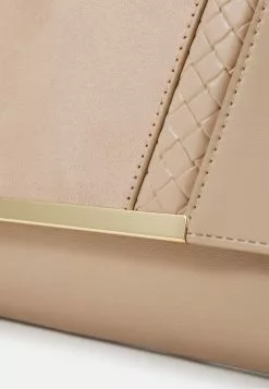 Anna Field Clutch - Pink -Anna Field Shop f1605c18e5f7449c80d833c2ddbf9f1c scaled