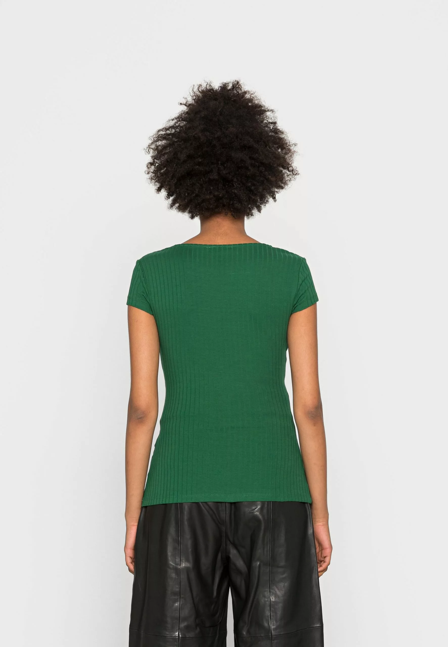 Print T-Shirt - Green Anna Field Print T-Shirt - Green -Anna Field Shop f7c5b779aac04bd8996e4ab6675fb327 scaled