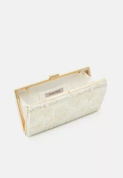 Anna Field Clutch - White -Anna Field Shop f7e0e40be20e49d696d40054d9ca3ca0 scaled