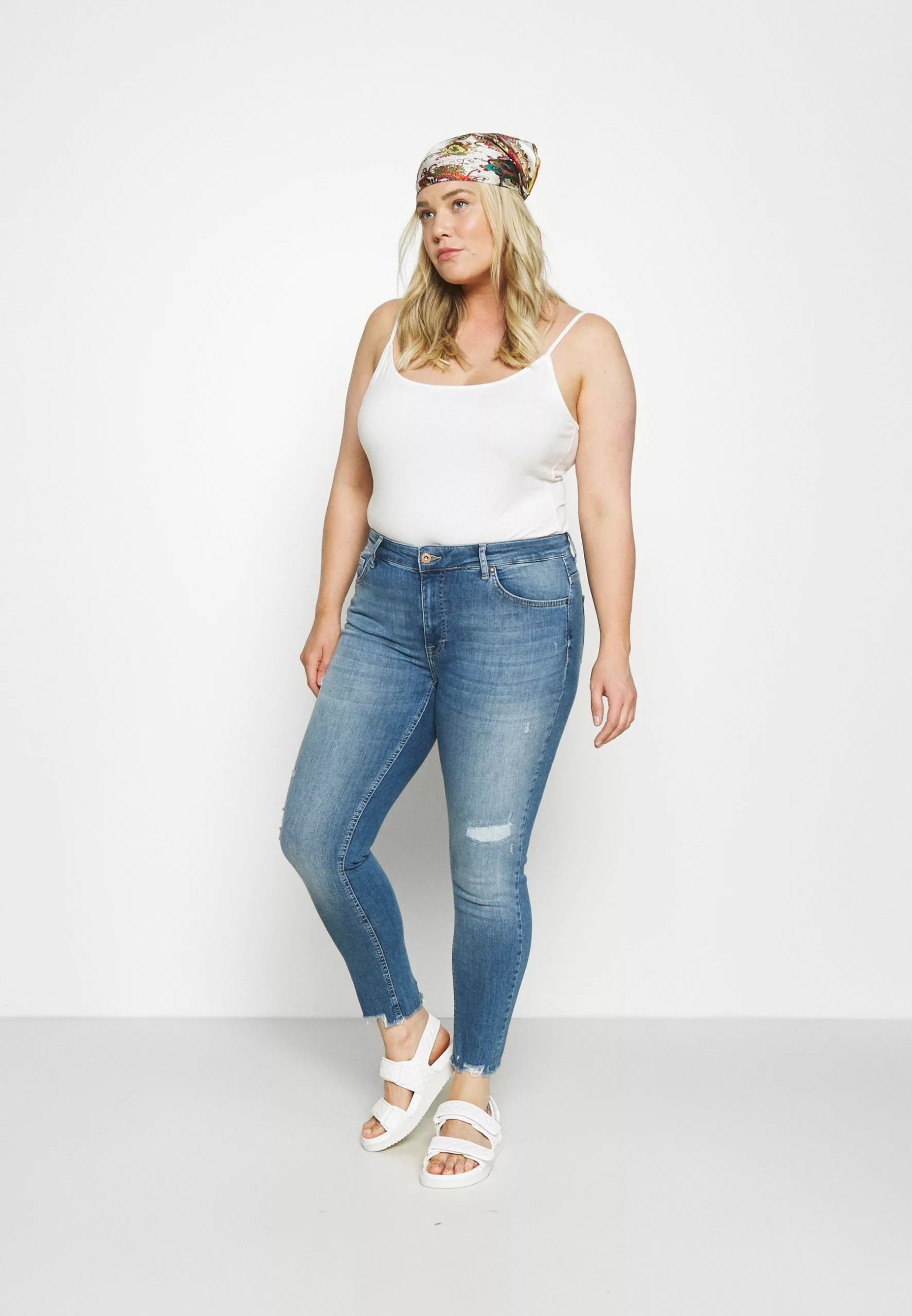 5 Pack - Top - Black/White Anna Field Curvy 5 Pack - Top - Black/White -Anna Field Shop fadf30a1d1934c52897ff0dc81a34d9b scaled