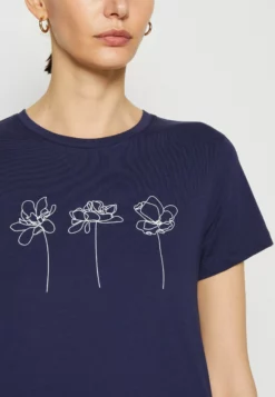 Anna Field Print T-Shirt - Dark Blue 5 Anna Field Print T-Shirt - Dark Blue -Anna Field Shop fc4d090964904936a530036e481701a9 scaled