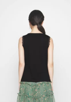 Anna Field Petite Top - Black -Anna Field Shop fdae966226b44c22b656702db71f3721 scaled